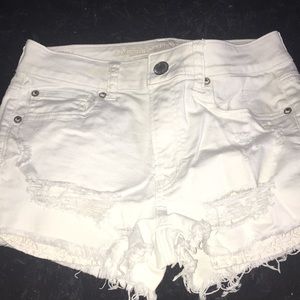 American eagle white shorts